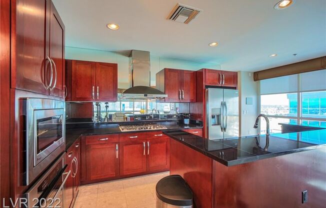 2 beds, 2 baths, $4,250, Unit # 1112