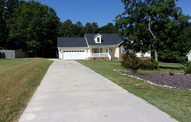 Pristine 3 Bedroom 2 Bath Home on over and Acre and only Minutes to I-77