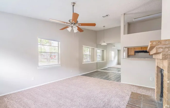 2399 JAMES BOWIE DR