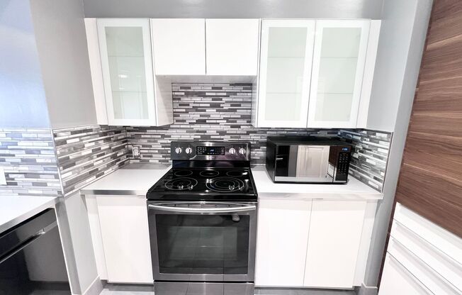 2 beds, 2 baths, $1,500, Unit # 1074