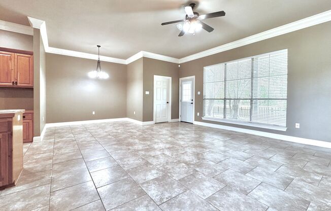 3BR/2BA Home on Nicholson Lake Dr – Modern Comfort in a Prime Location!