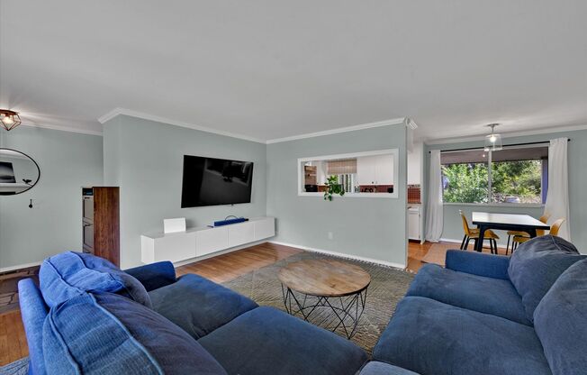7/1 Kent East Hill 4 bedroom rambler with 2 car garage and covered patio
