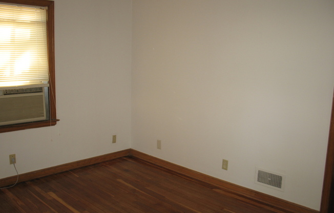 2 Bedroom House For Rent-5445 Huntington Ave.