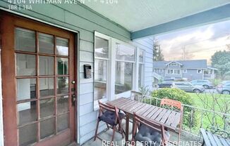 4104 WHITMAN AVE N