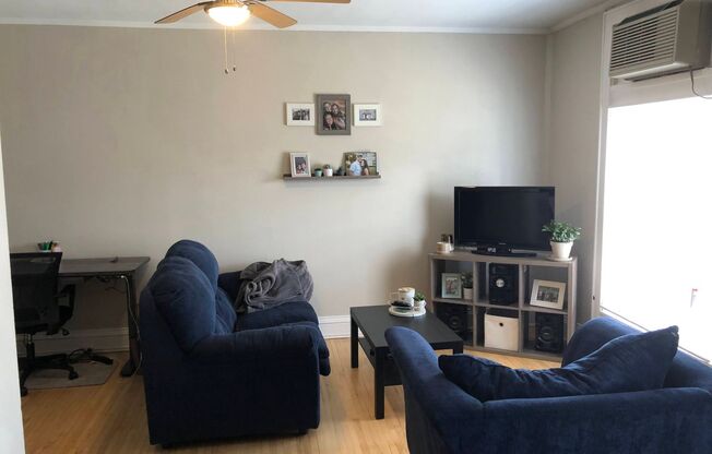 1 bed, 1 bath, 700 sqft, $1,195, Unit 205