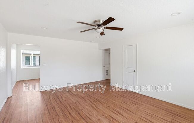 5645 S 6 ST