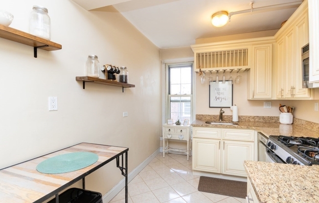 1 bed, 1 bath, 722 sqft, $2,600, Unit 603