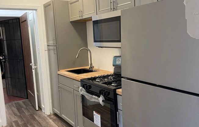 Studio, 1 bath, 500 sqft, $1,499