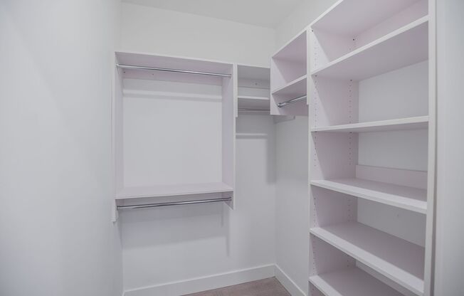 1 bed, 1 bath, 787 sqft, $1,750, Unit Unit 402