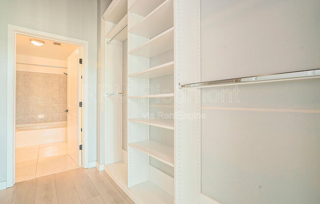 1 bed, 1 bath, 779 sqft, $2,200, Unit Apt 2003