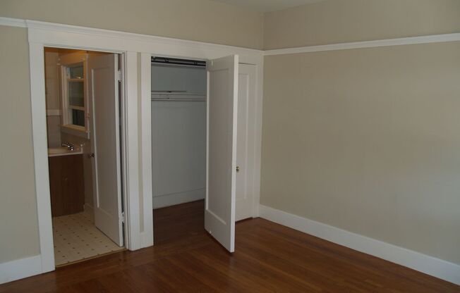 1 bed, 1 bath, $1,750, Unit E1