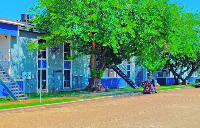 1 bed, 1 bath, 600 sqft, $1,150, Unit 2-221