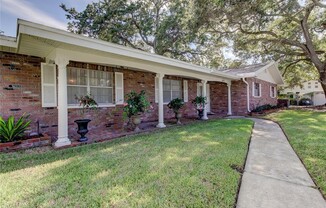 2451 CHANNING CIR