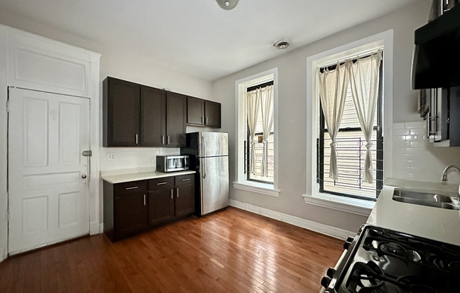1407 ERIE