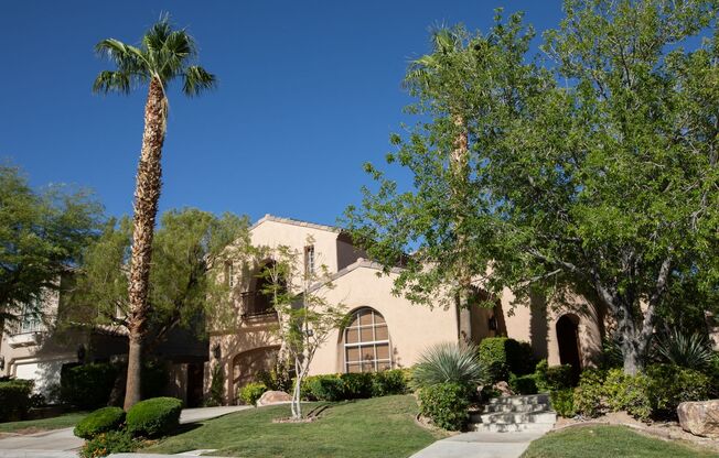 Red Rock Country Club @ Summerlin!!! 4 Bedrooms!! One bed/Bath Downstairs!! Casita!! Guard Gated!!! Solar Heated Pool and Spa!! Solar Panels!! Electric Car Charging station!!