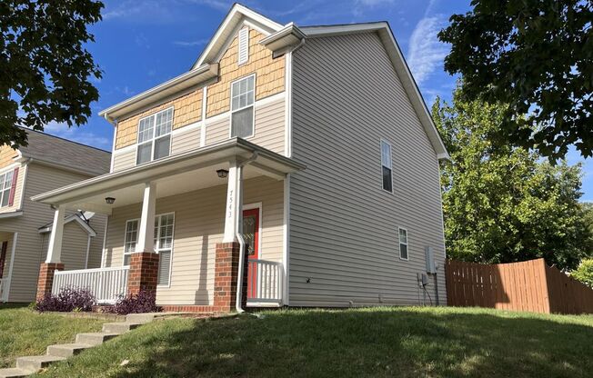 3 Bedroom Corner Lot home with Great Backyard in Huntersville