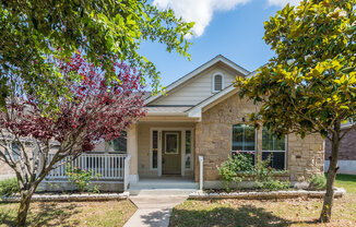 Super Clean 1 story home in Highland Park - Pflugerville!