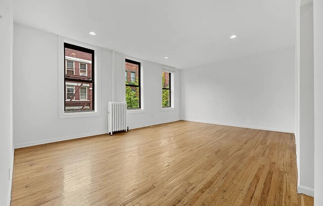 141 W 10 ST
