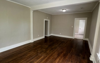 2 beds, 1 bath, $995