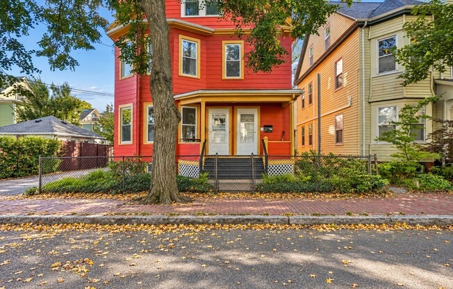 12 GLENWOOD AVE