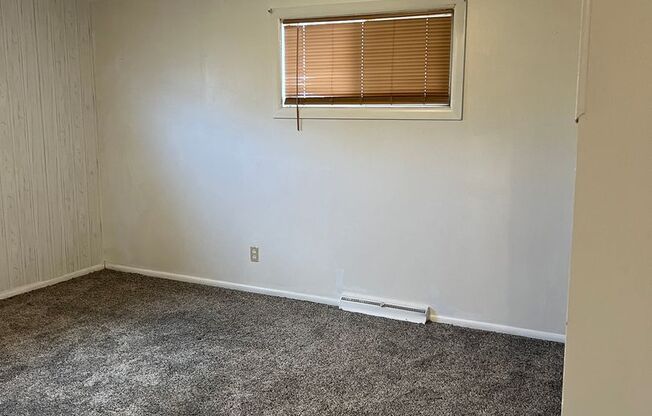 3 beds, 1 bath, $1,495