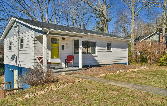 West AVL Immaculate 3/1 Ready Now!