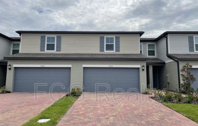 1021 DESERT CANDLE DR