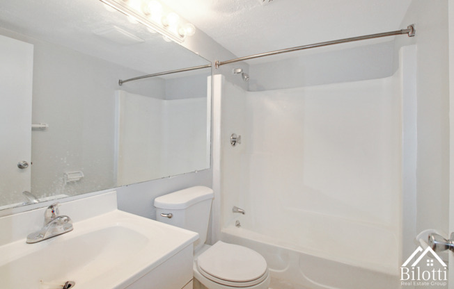 2 beds, 1 bath, 683 sqft, $1,725, Unit 268-19