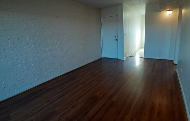 Woodridge Apartments