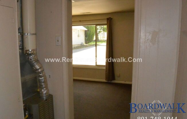 1 bed, 1 bath, 750 sqft, $999, Unit 5974 W 3500 S #B