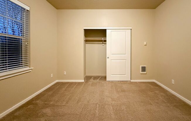 2 beds, 2 baths, 1,090 sqft, $1,600, Unit 501-05