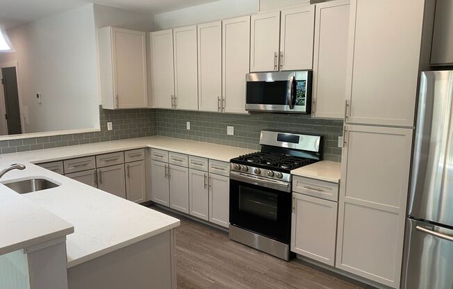 2 beds, 2 baths, 1,450 sqft, $3,100, Unit 0919