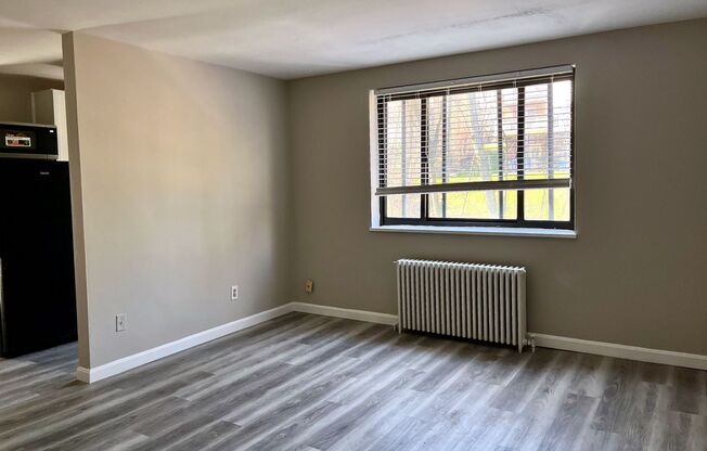 *** Pet Friendly Apartments in Mt. Lebanon * Near Castle Shannon T Stop * Affordable and Spacious Apartments ***