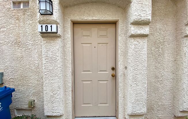 2 BEDROOM 2 BATH TOWNHOME IN GATED COMMUNITY