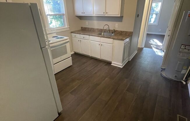 1 Bedroom 1 Bathroom Duplex!