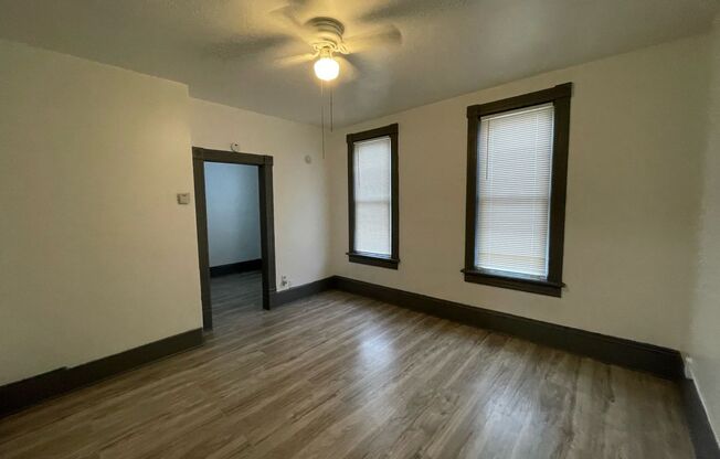 2 beds, 1 bath, 2 sqft, $795