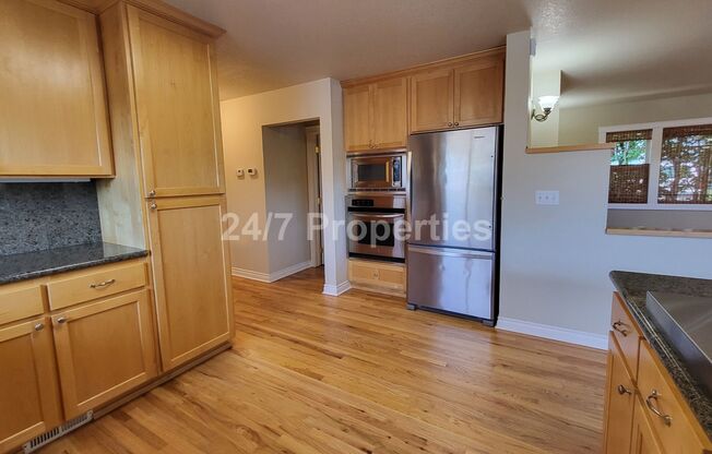 *OPEN HOUSE 6/29* Spacious 4 BD | 3 BA Home OR Office - Multnomah