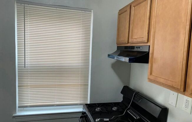 2 beds, 1 bath, 788 sqft, $1,725, Unit 4210P3