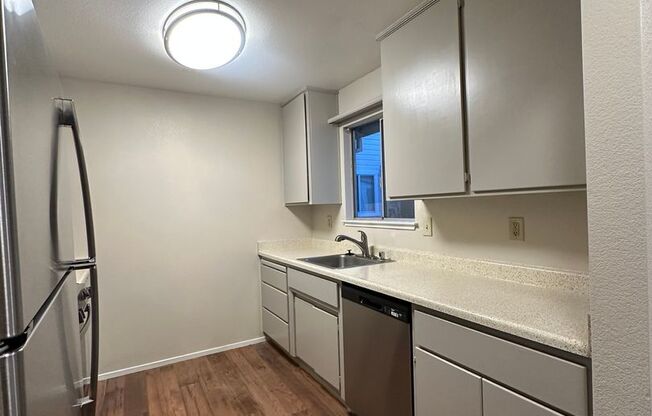 1 bed, 1 bath, $1,550, Unit 22