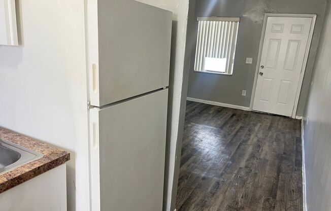 2 beds, 1 bath, 750 sqft, $1,850, Unit 5300-24