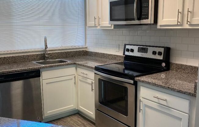 2 beds, 2.5 baths, 1,451 sqft, $1,500, Unit F3