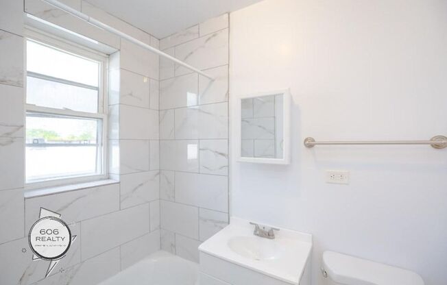 Studio, 1 bath, $850, Unit 5011-9
