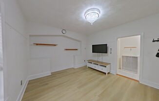 4 beds, 1.5 baths, 1,724 sqft, $3,700, Unit SF