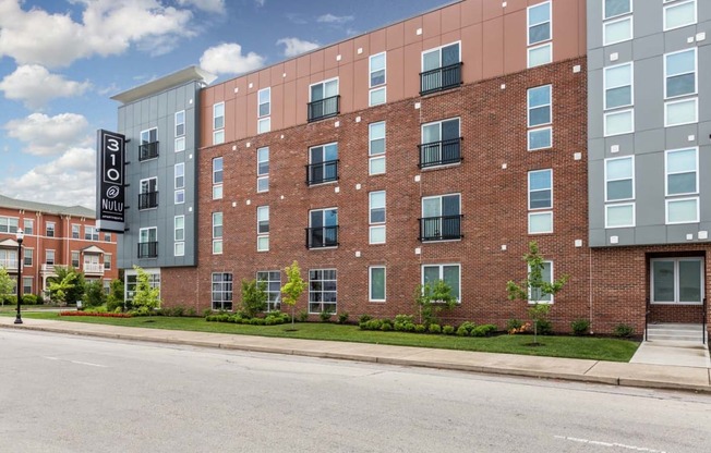 the building in which the hotel is located at 310 at Nulu Apartments-Student, Louisville, 40202