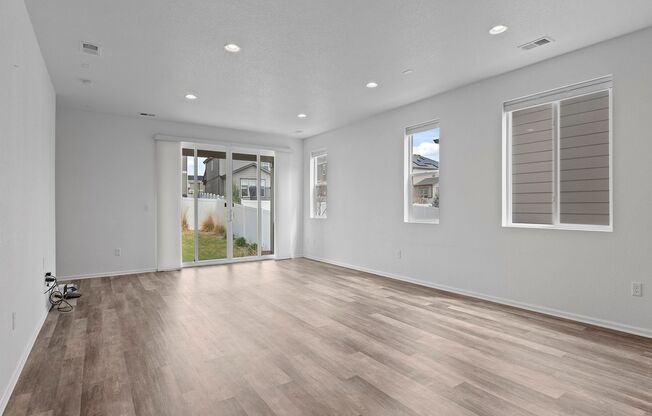 Modern Home With Great Amenities Available NOW!