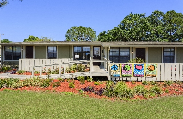 Welcome to University Square