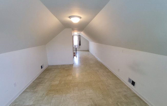 1100 COLUMBIA PL