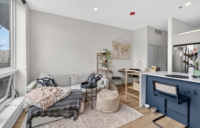 Studio, 1 bath, 534 sqft, $2,300, Unit 3449-413