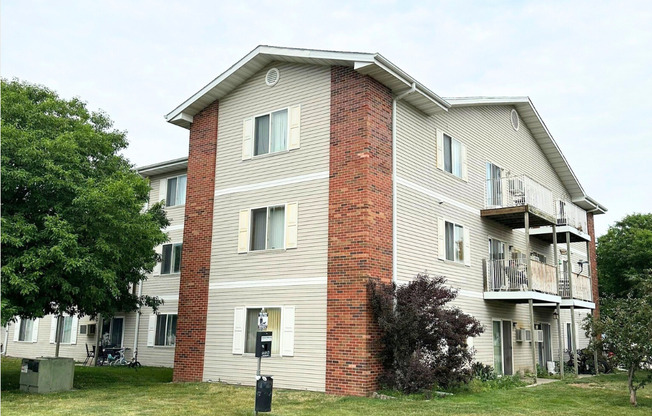 Shenandoah 48-Unit (Valley View Apartments)