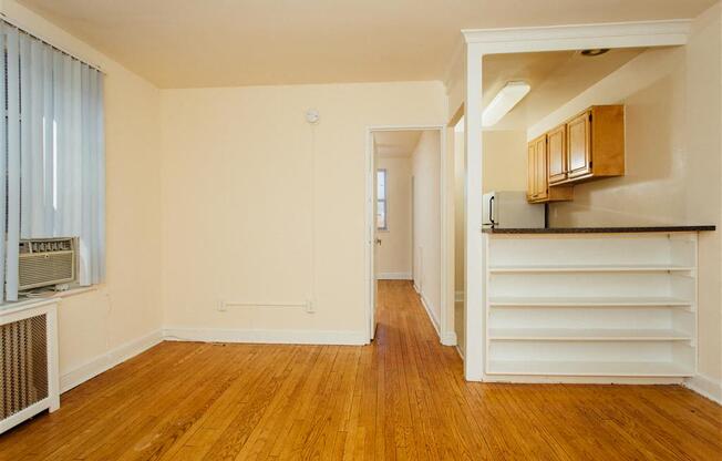 Pleasant-Hills-Village-Dining-Room-Built-In-Shelves